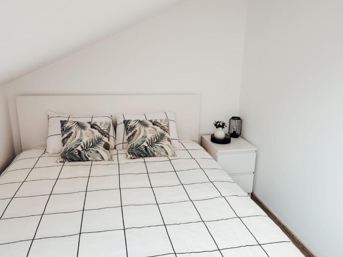 Silver Eden Apartments คลูจ-นาโปกา ภายนอก รูปภาพ