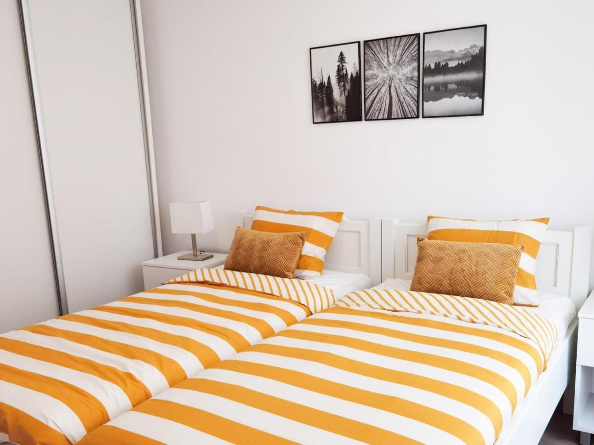 Silver Eden Apartments คลูจ-นาโปกา ภายนอก รูปภาพ