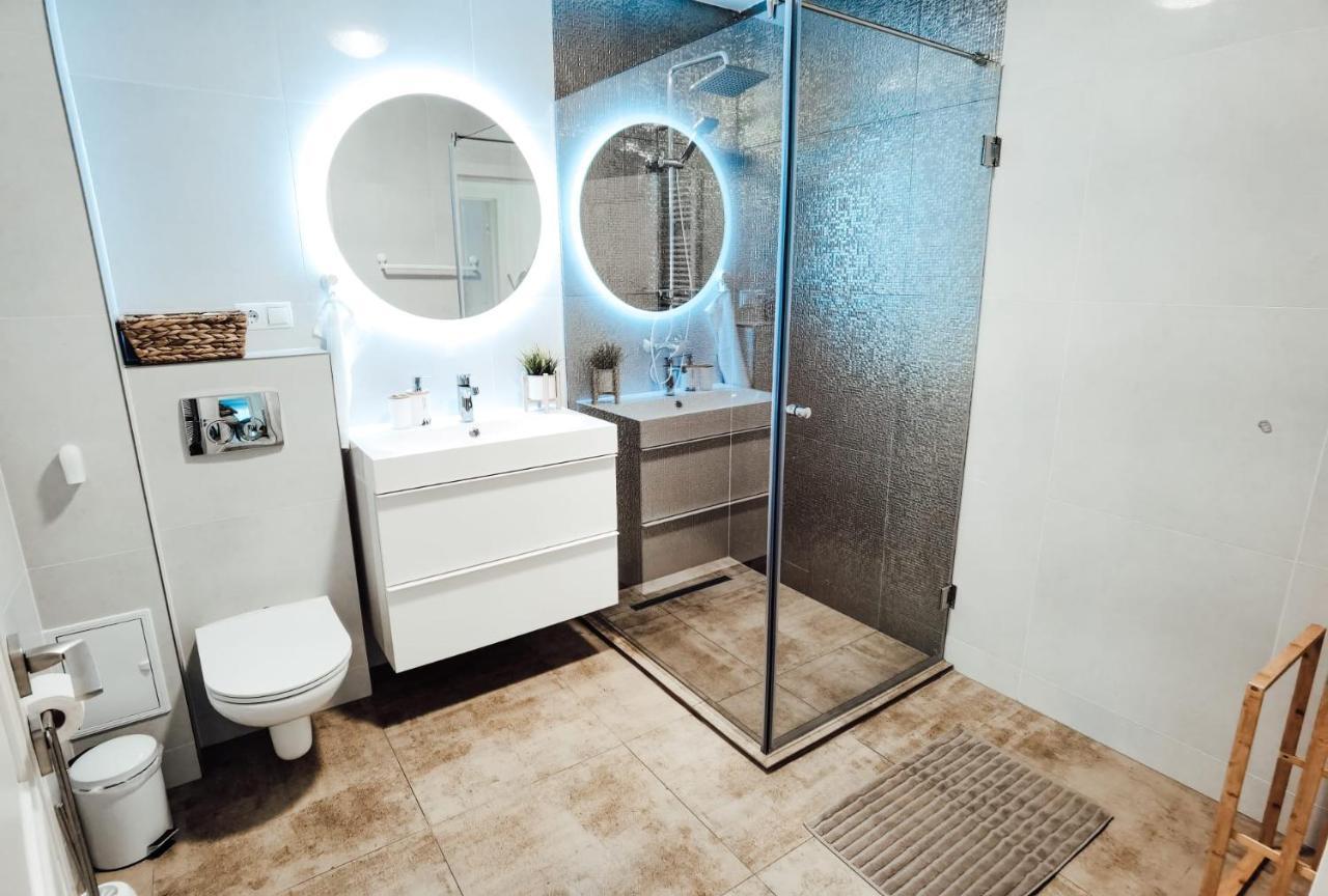 Silver Eden Apartments คลูจ-นาโปกา ภายนอก รูปภาพ