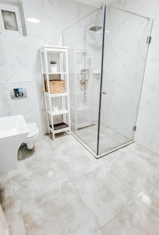 Silver Eden Apartments คลูจ-นาโปกา ภายนอก รูปภาพ